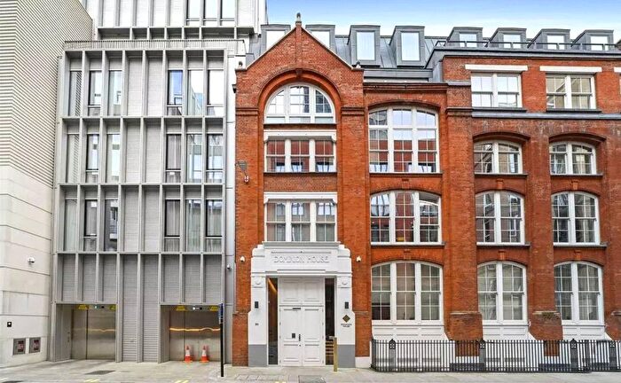 1 Bedroom Flat For Sale In Bartholomew Close, London, EC1A