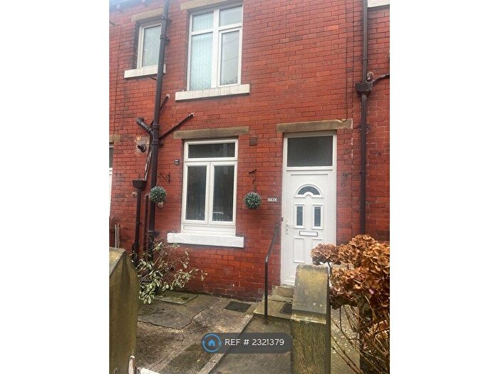 2 Bedroom Terraced House To Rent In Halifax Old Rd, Huddersfield, HD2