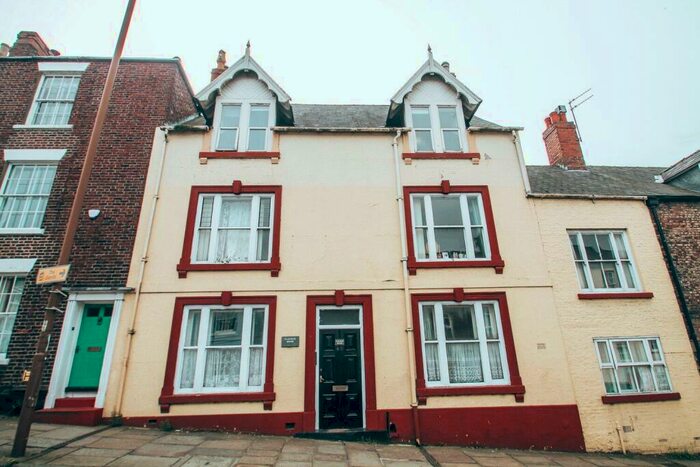 6 Bedroom Private Hall To Rent In Flat, Claypath, Durham, DH1