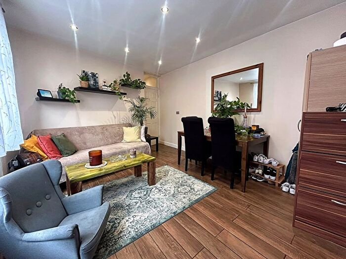3 Bedroom Flat To Rent In Harrow Road, Wembley, HA0
