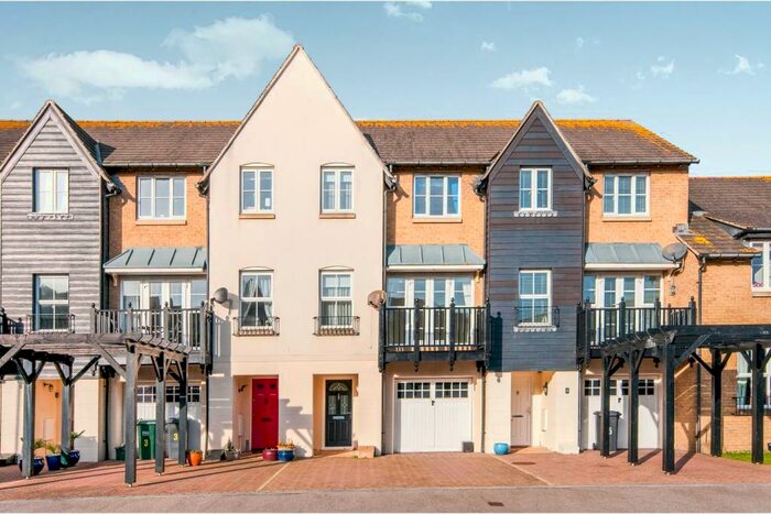 4 Bedroom Terraced House To Rent In Chatham Green, Sovereign Harbour North, BN23