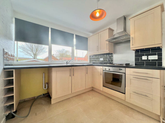 2 Bedroom Maisonette To Rent In Windmill Rise, Tadcaster, LS24