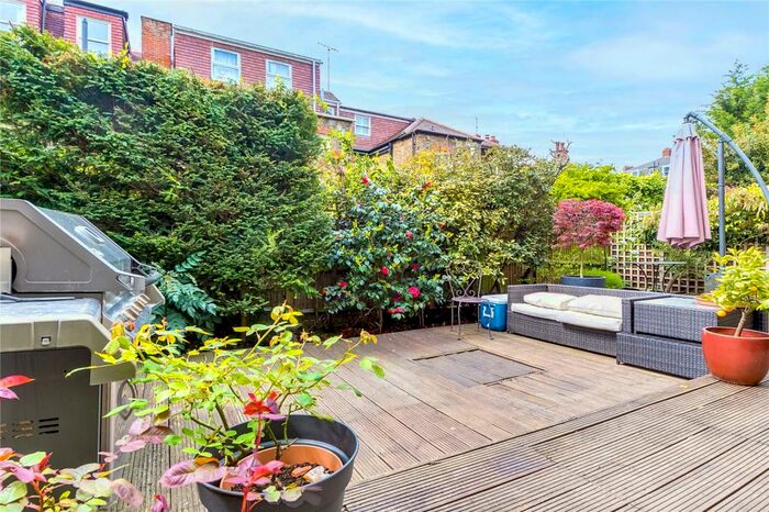 3 Bedroom Apartment To Rent In Riverview Gardens, London, SW13