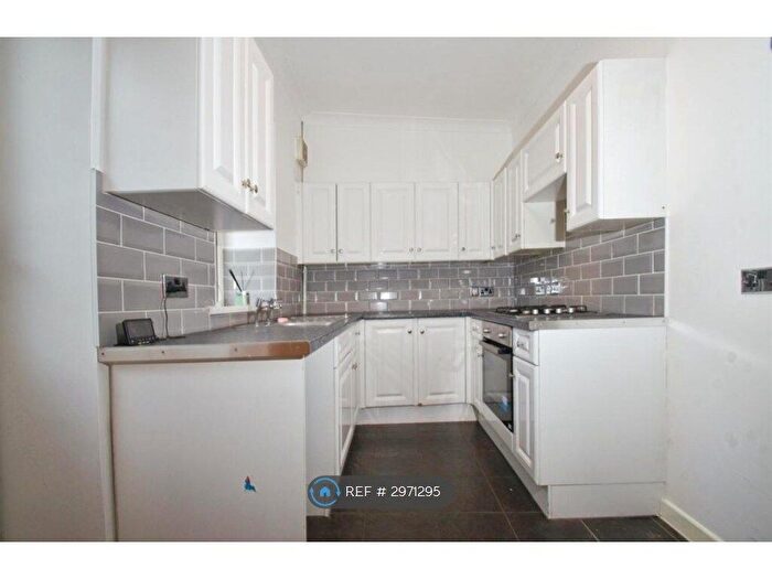 2 Bedroom End Of Terrace House To Rent In Lincoln Street, Porth, CF39