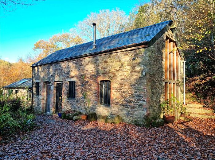 2 Bedroom Garage / Parking To Rent In Tavistock, Devon, PL19