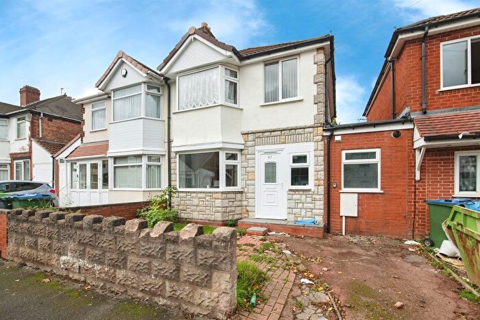 3 Bedroom Semi Detached House For Sale In Hugh Road, Smethwick, B67