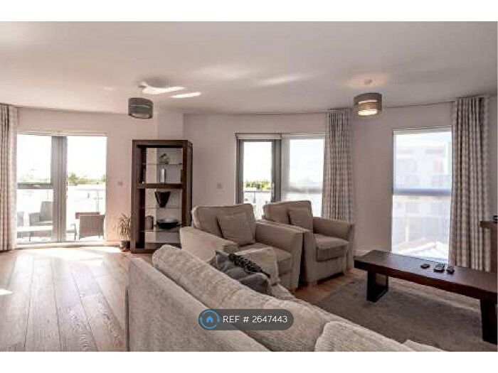 2 Bedroom Flat To Rent In Glenalmond Ave, Cambridge, CB2