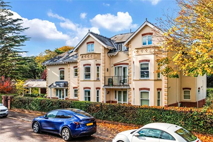 3 Bedroom Apartment For Sale In De Mauley Road, Poole, Dorset, BH13