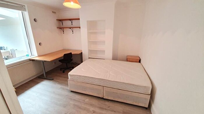 8 Bedroom Terraced House To Rent In St Marys Road, Oxford, Student Bedroom, OX4
