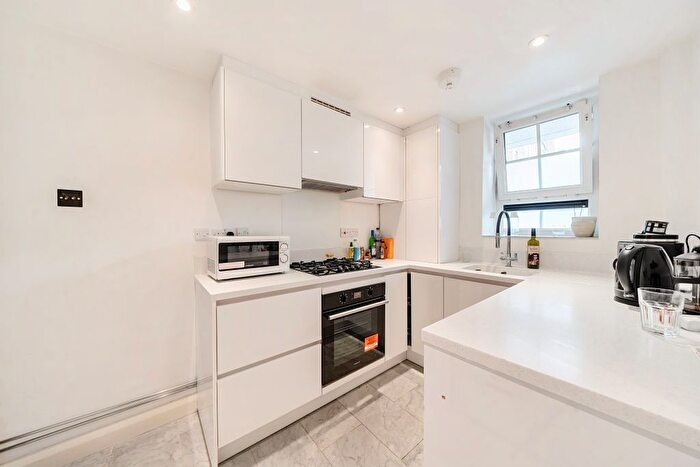 1 Bedroom Flat To Rent In Buckmaster House, Holloway Road, London, N7