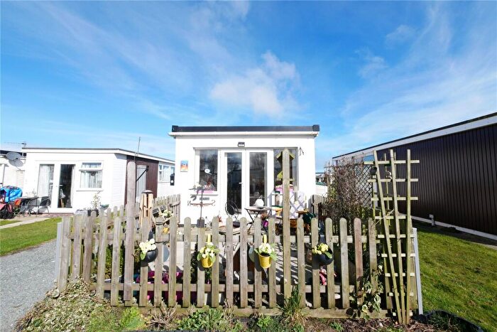 2 Bedroom Bungalow For Sale In Sunset Strip, Miami Beach, Sutton-on-Sea, Mablethorpe, LN12