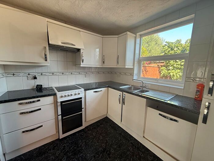 3 Bedroom Terraced House To Rent In Greenwood Avenue, Enfield, EN3