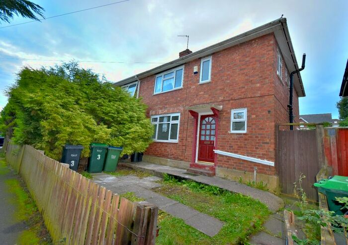 3 Bedroom Semi-Detached House To Rent In Delville Terrace (Off Main Road), Wednesbury, WS10