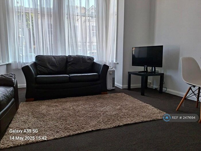 2 Bedroom Flat To Rent In Marsden House, Bournemouth, BH5