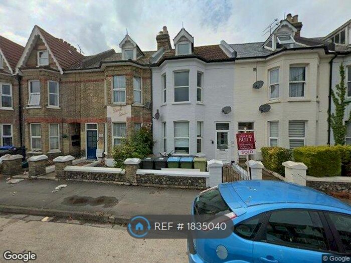 Studio To Rent In Bayford Road, Littlehampton, BN17