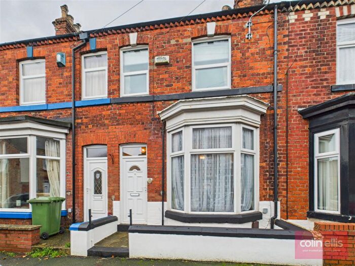 2 Bedroom Terraced House For Sale In Spring Bank, Scarborough, YO12