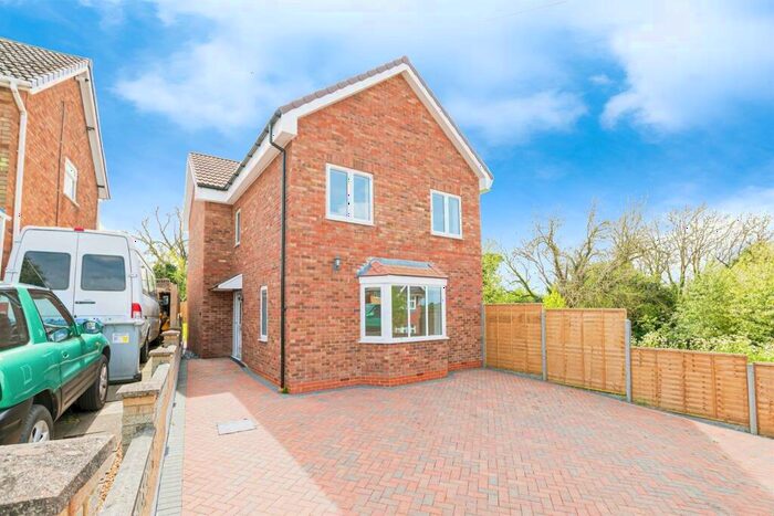 3 Bedroom Detached House For Sale In Blackwell Road, Barton Seagrave, Kettering, NN15