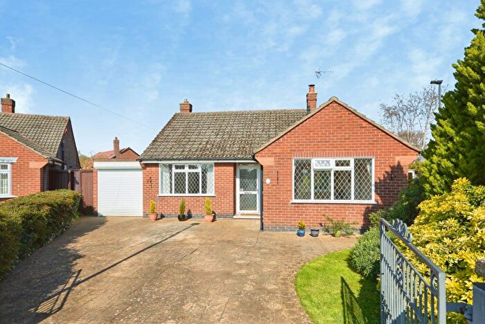 2 Bedroom Bungalow For Sale In Petersham Drive, Alvaston, Derby, Derbyshire, DE24