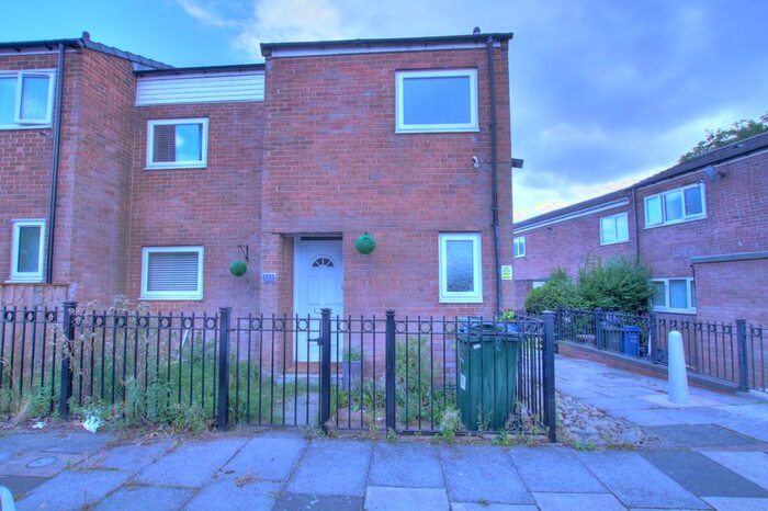 3 Bedroom Semi-Detached House To Rent In Hareydene, Newcastle Upon Tyne, NE5