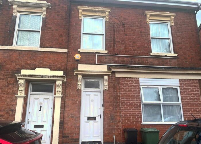 3 Bedroom Property To Rent In South Street, Walsall, WS1