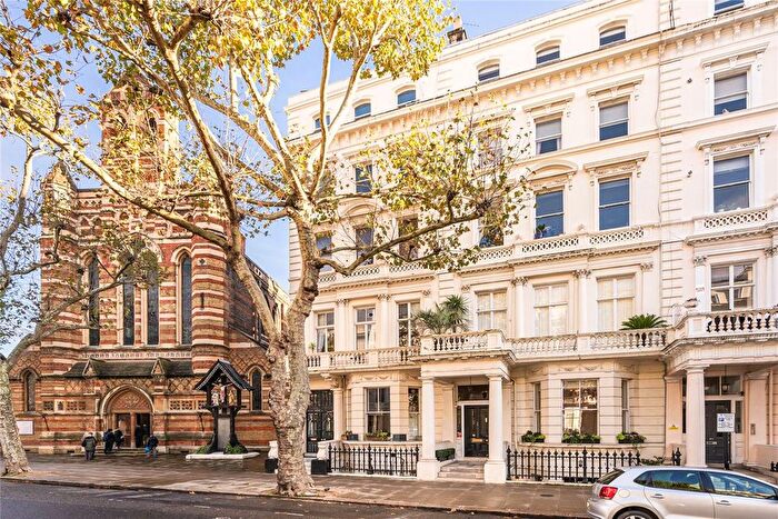 2 Bedroom Flat To Rent In Queens Gate, South Kensington, SW7
