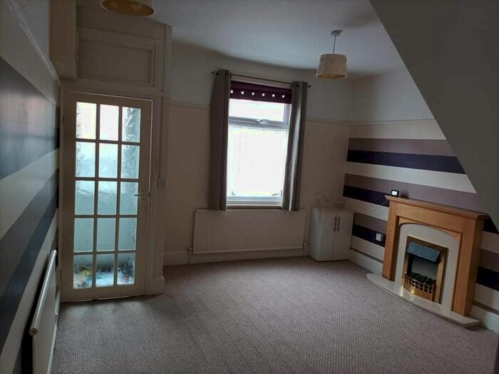 3 Bedroom Terraced House To Rent In Henry Street, Grimsby DN31