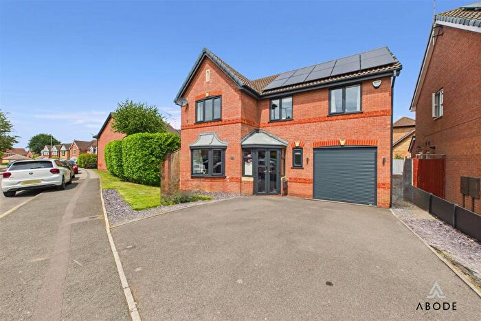 4 Bedroom Detached House For Sale In Demontfort Way, Uttoxeter, Staffordshire, ST14