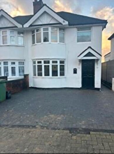 4 Bedroom Detached House To Rent In Windsor Road, Harrow, London, HA3