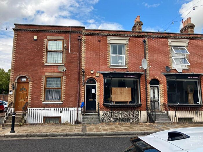 1 Bedroom Flat For Sale In B Northam Road, Southampton, Hampshire, SO14