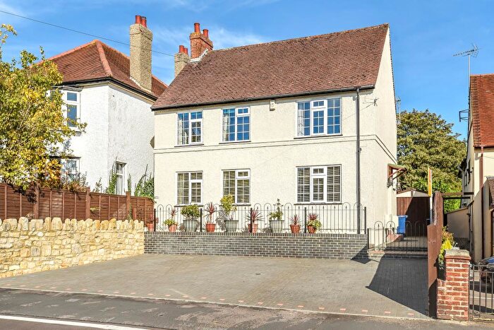 3 Bedroom Detached House To Rent In The Slade, Headington, OX3