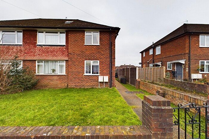 2 Bedroom Maisonette To Rent In West Mead, Ruislip, HA4