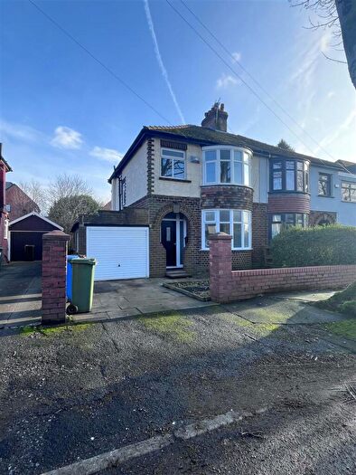 3 Bedroom Semi Detached House To Rent In Woodlands Road, Ashton-under-Lyne, OL6