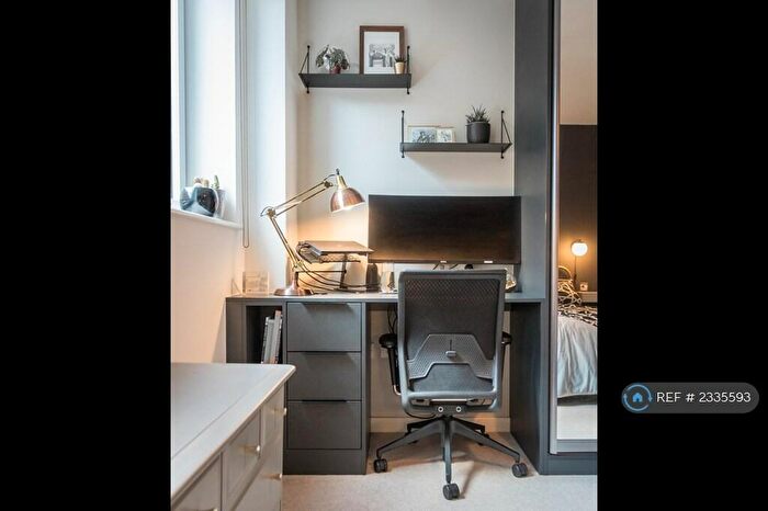 2 Bedroom Flat To Rent In Amelia Street, Elephant & Castle, SE17