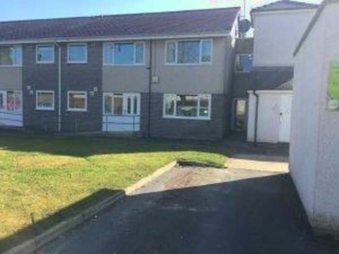 2 Bedroom Apartment To Rent In Cysgod Y Coleg, Bala, Gwynedd, LL23