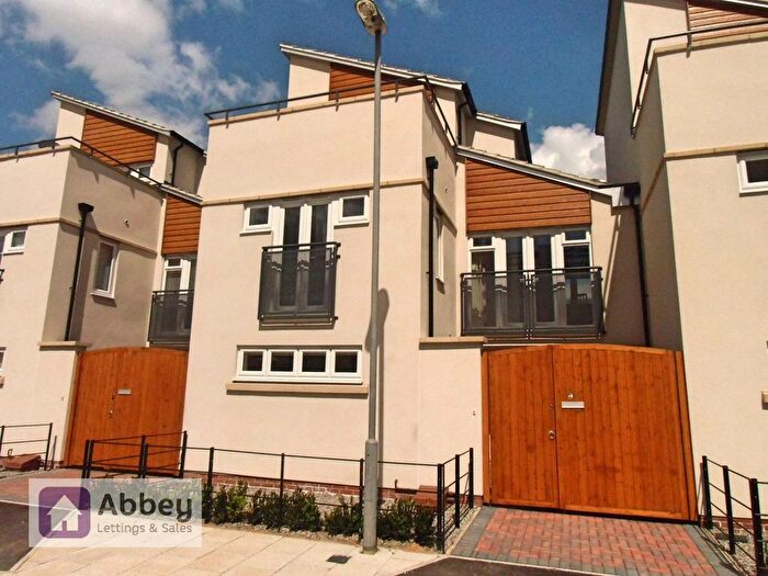 3 Bedroom Property To Rent In Darnall Road, Leicester, LE2