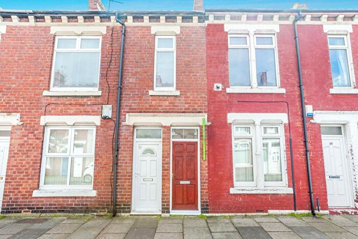 2 Bedroom Flat For Sale In Albert Avenue, Wallsend, Tyne And Wear, NE28