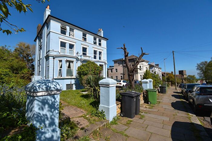 1 Bedroom Flat To Rent In St Leonards, East Sussex, TN38