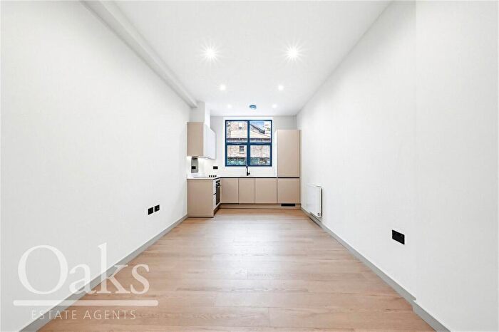 1 Bedroom Apartment To Rent In Dingwall Road, East Croydon, CR0