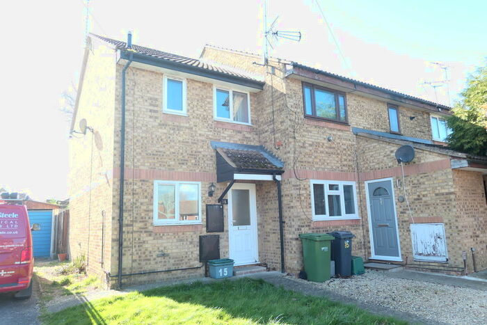 2 Bedroom Semi-Detached House To Rent In Cherry Close, Gloucester, GL2