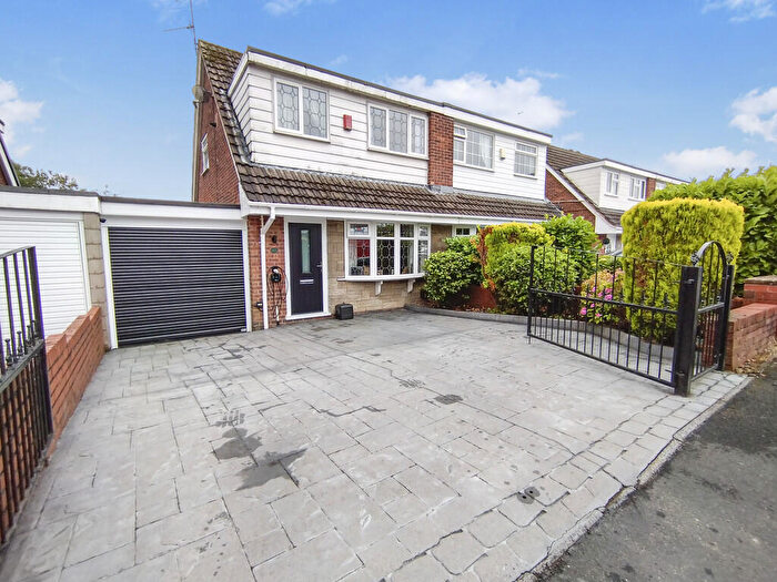 3 Bedroom Semi-Detached House For Sale In Tern Avenue, Kidsgrove, Stoke-on-Trent, ST7