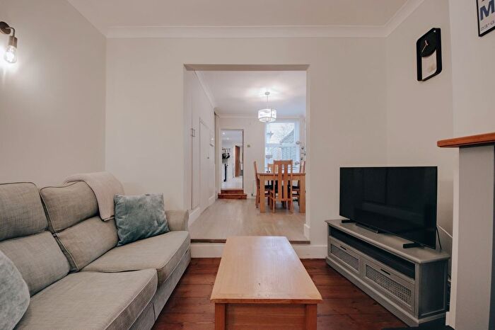 2 Bedroom Terraced House To Rent In Villiers Road, Watford, WD19