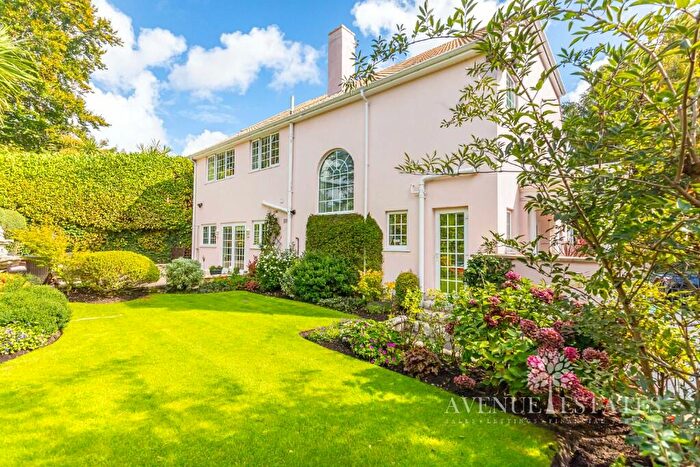 5 Bedroom Detached House For Sale In The Avenue, Poole, Dorset, BH13