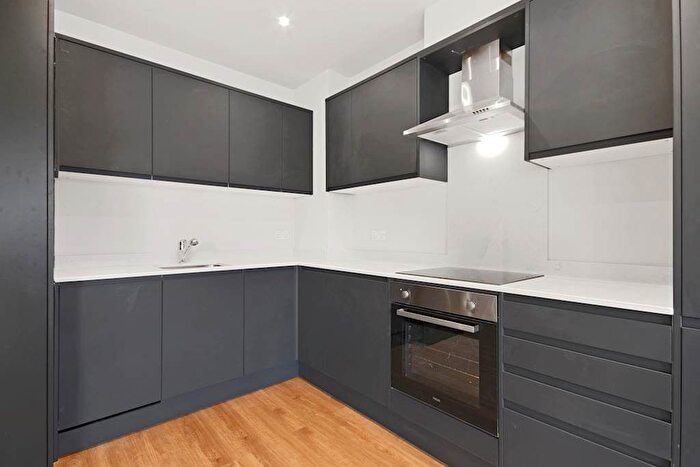 1 Bedroom Flat To Rent In Park Lane, Croydon, Surrey, CR0