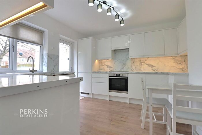 2 Bedroom Maisonette To Rent In Northolt, UB5