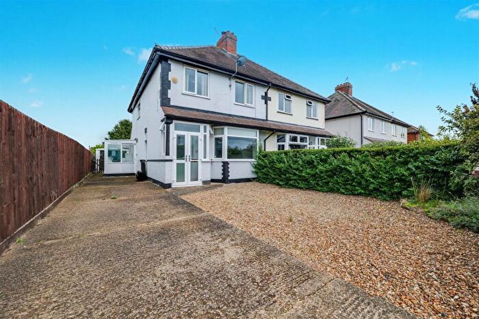 3 Bedroom Semi-Detached House For Sale In Welford Road, Spratton, Northampton, NN6