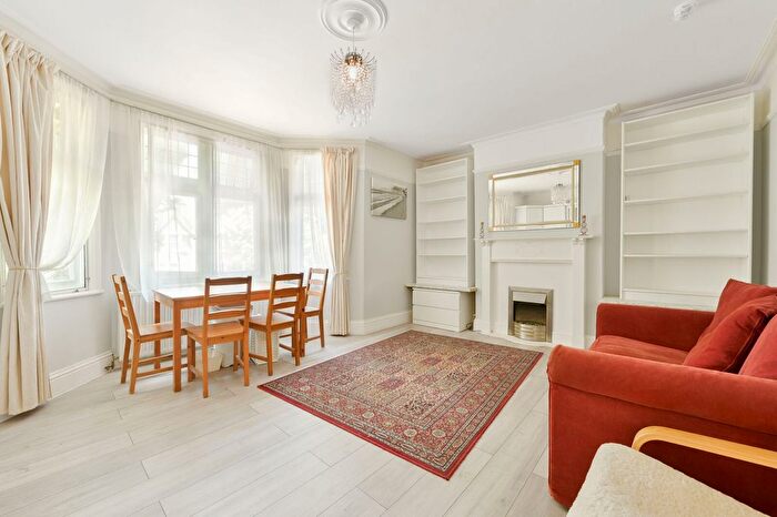 2 Bedroom Flat To Rent In Uxbridge Road, Hanwell, London, W7