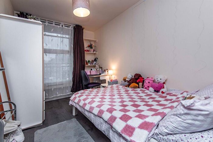 1 Bedroom Apartment To Rent In Equitable House -, South Parade, NG1