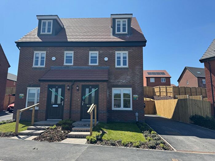 3 Bedroom House To Rent In Creedy Close, Exeter, EX5