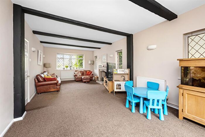 4 Bedroom Detached House For Sale In Grangeways, Patcham Village, Brighton, BN1