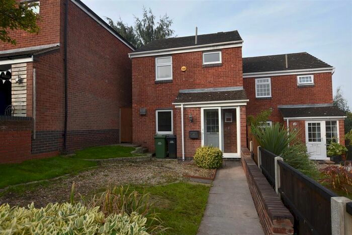 2 Bedroom Property To Rent In Oakleigh Road, Droitwich, WR9